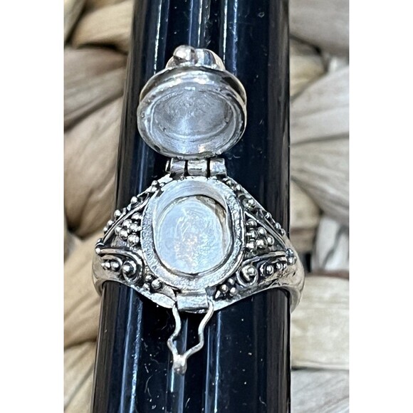 New Peridot Art Deco Sterling Silver Taxco Poison Ring Victorian Goth Sz 8 - Picture 6 of 7